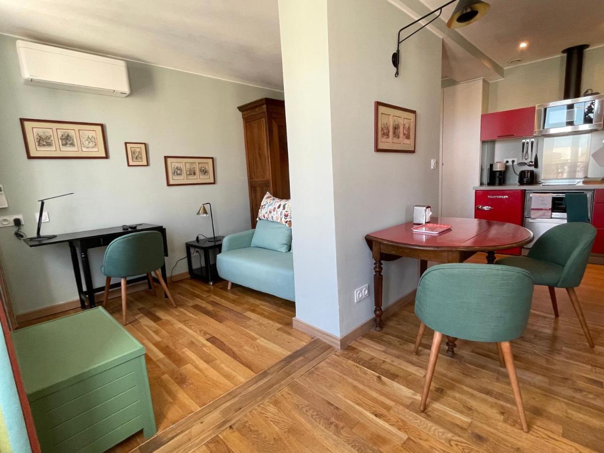 Apartment Mignon: Cozy Elevated In Historic *